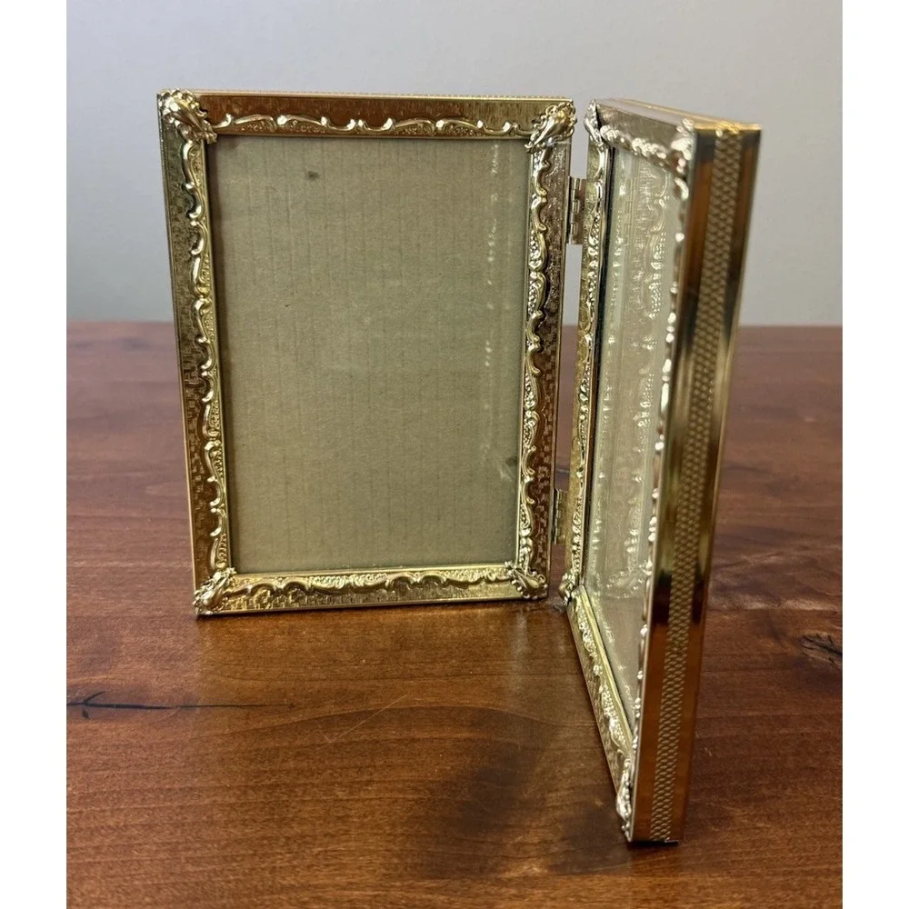 Vintage Brass Gold-Tone Hinged Double Picture Frame 5 X7 Ornate Filigree Folding